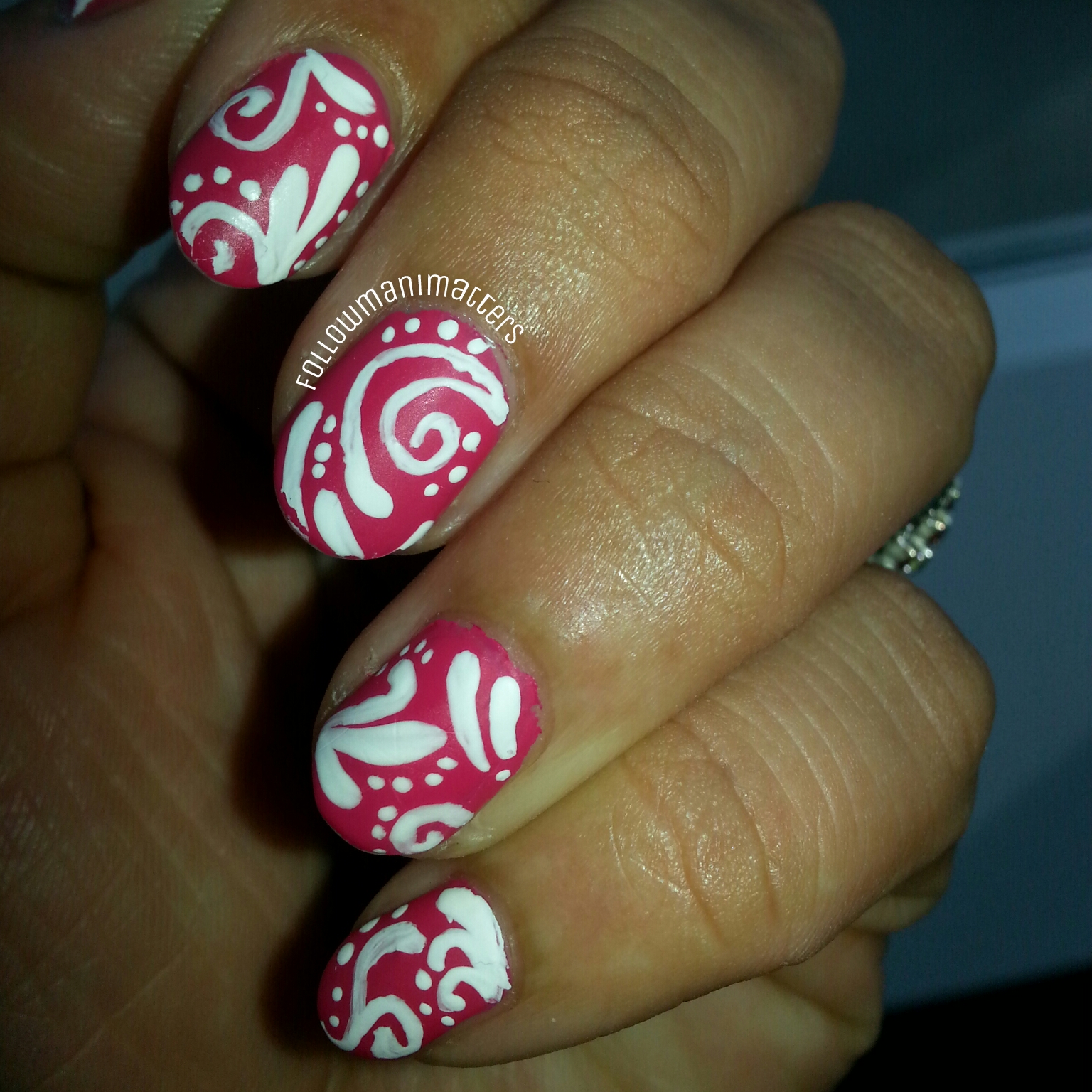 Manisha's FollowManimatters: Filigree pattern nails