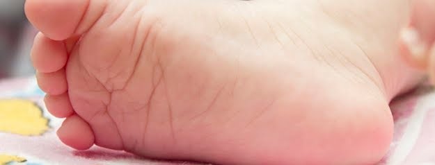 Neonata morta in centro rifiuti: diffondere la legge che tutela il parto in anonimato in ospedale