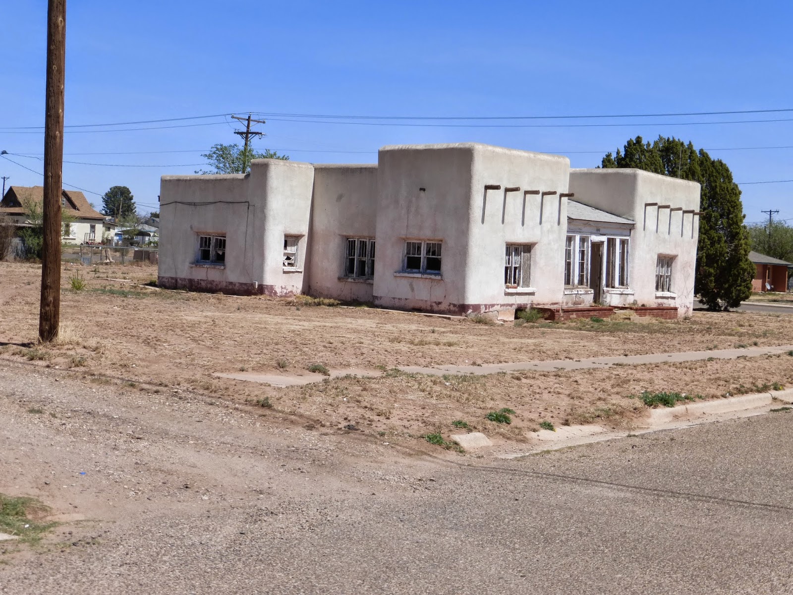 seniors walking across america POST 1289; APRIL 15, 201; TUCUMCARI