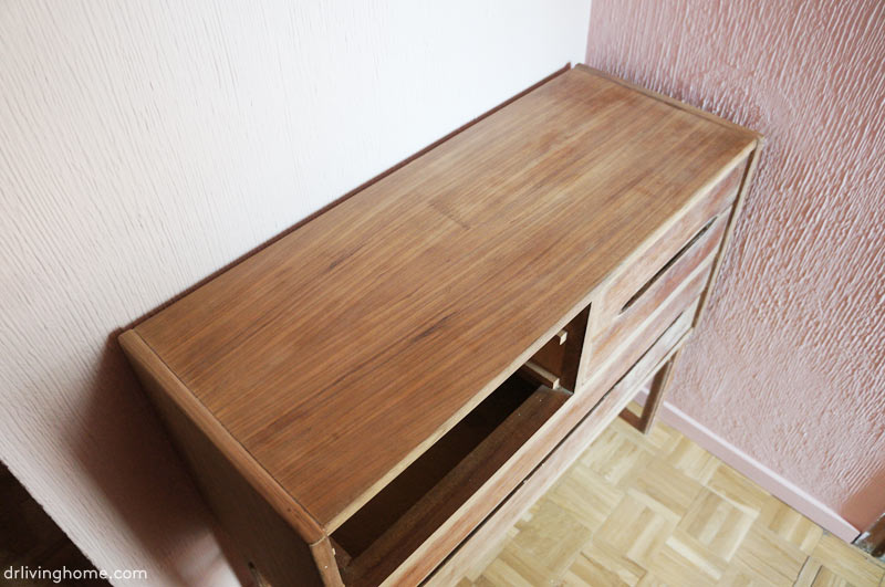 How to renovate an old dresser with brass sheet metal