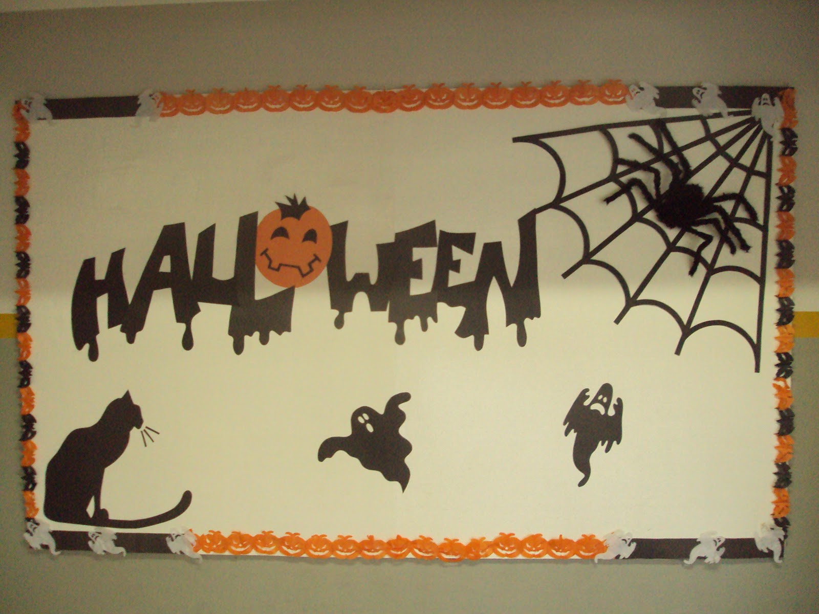 ARTE & MANIA MURAL DE HALLOWEEN