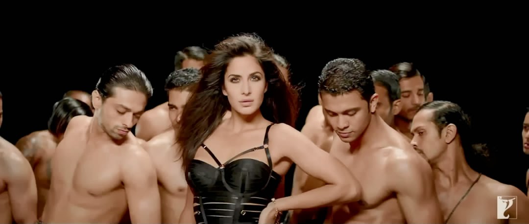 dhoomm2.jpg