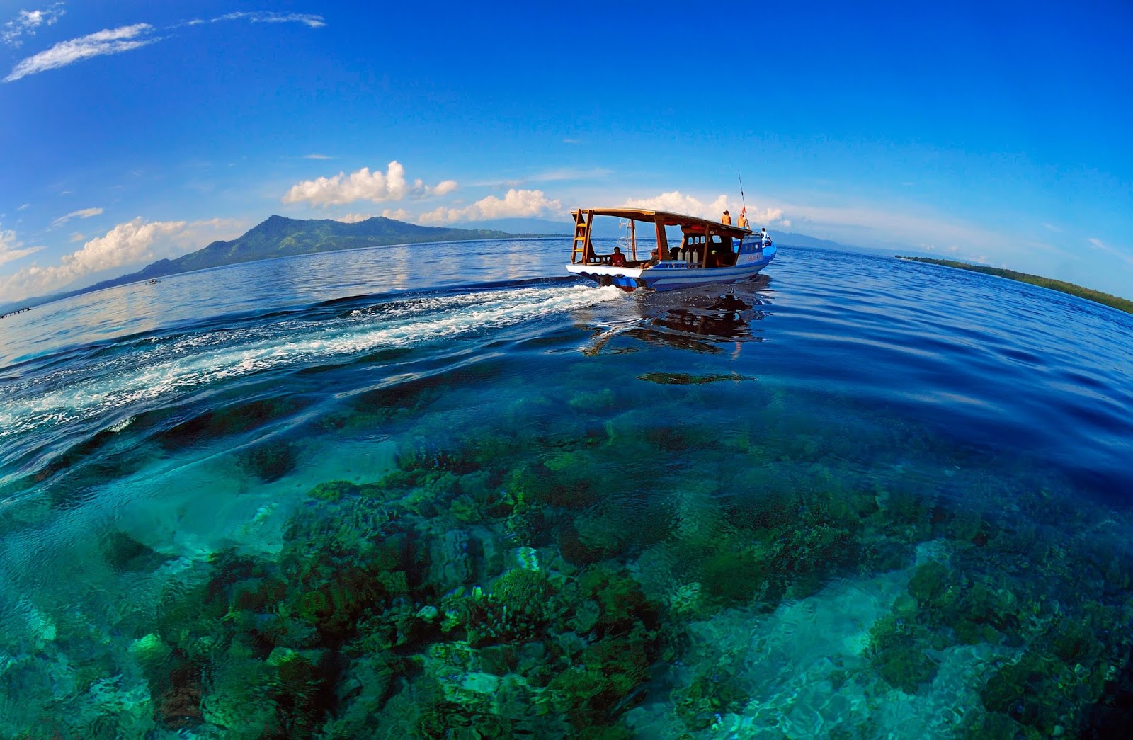 Fatatour Travel Paket Tour Taman Nasional Bunaken Manado City Fatatour Travel Paket Tour Taman Nasional Bunaken Manado City