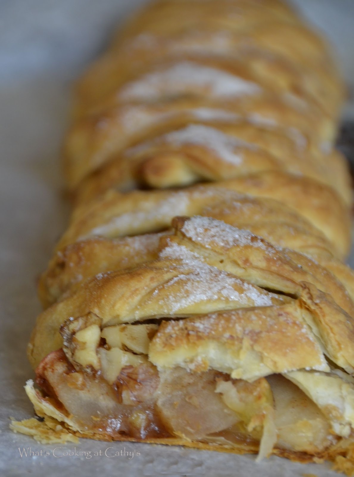 What&amp;#39;s Cooking At Cathy&amp;#39;s?: Apple Strudel