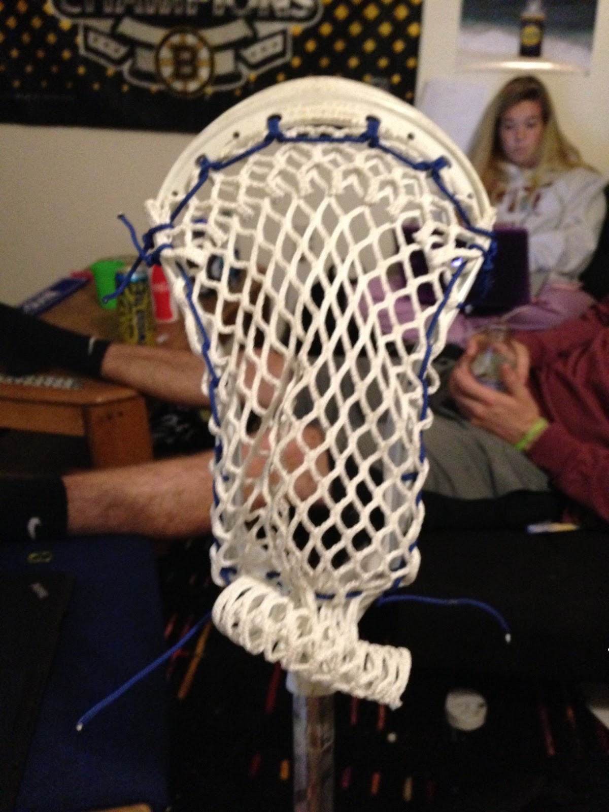 Lacrosse the country How to string shooters on a lacrosse head