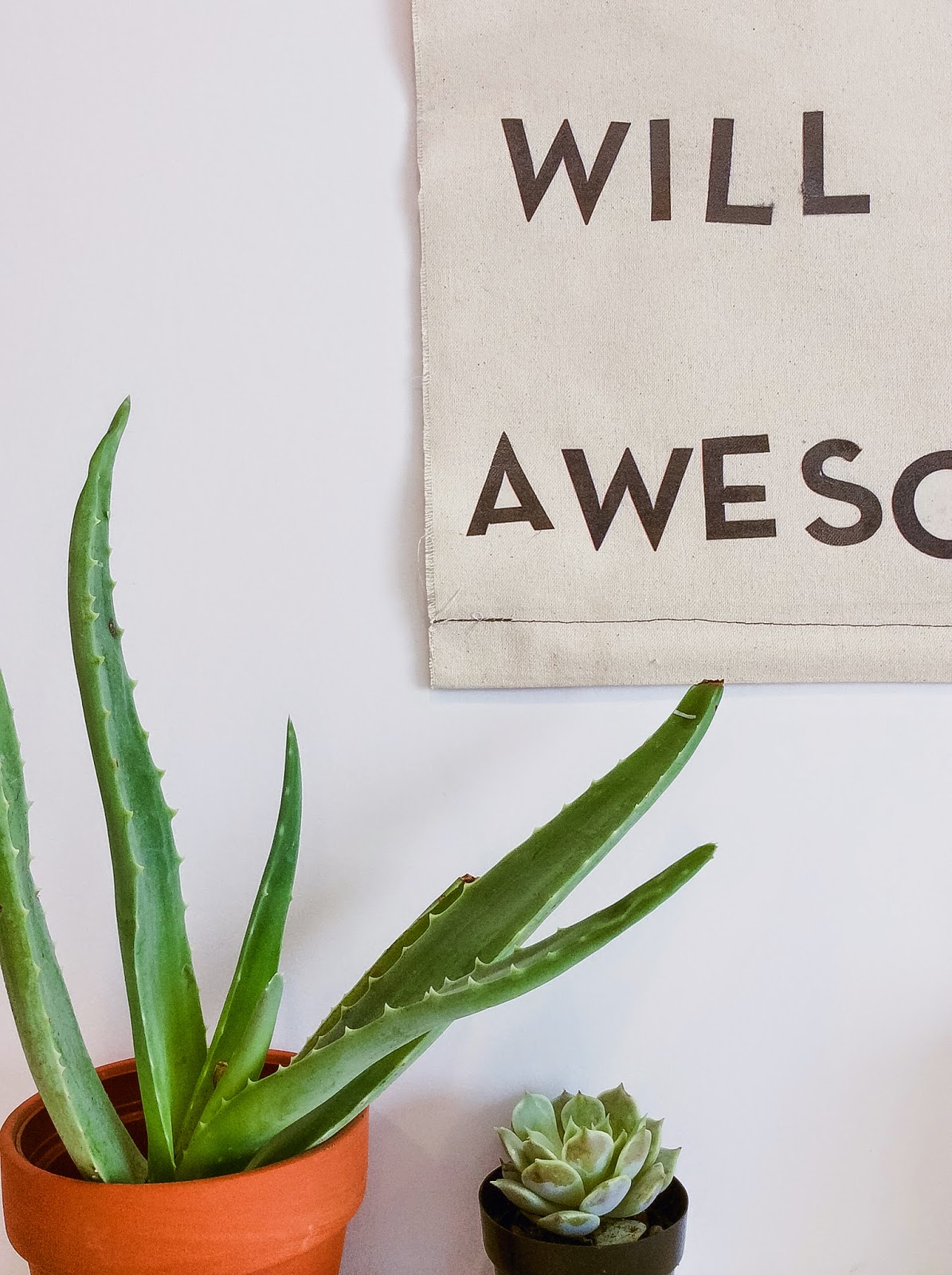 DIY | QUOTABLE CANVAS WALL HANGING | THE LOLLY PROJECT