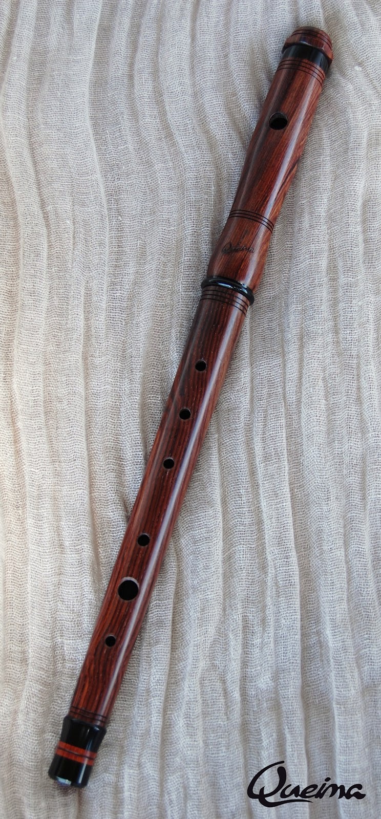 Instrumentos tradicionais: - Requinta en 