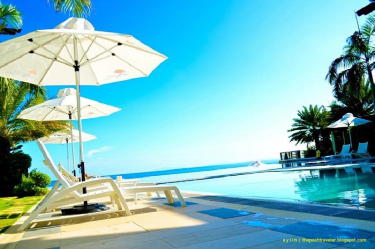 Travelog | Acuatico Beach Resort – An infinite cerulean blue paradise.