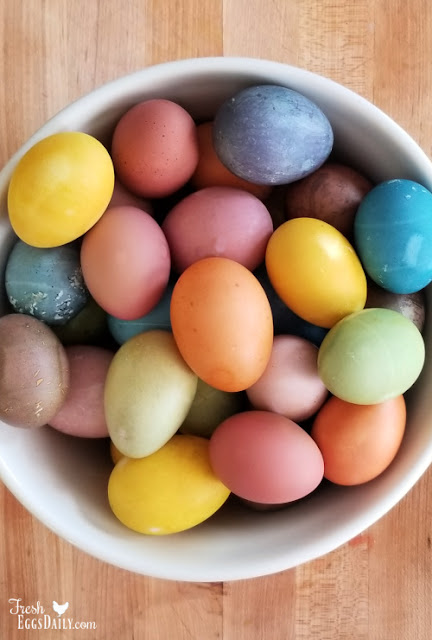 Easter eggs in a bowl