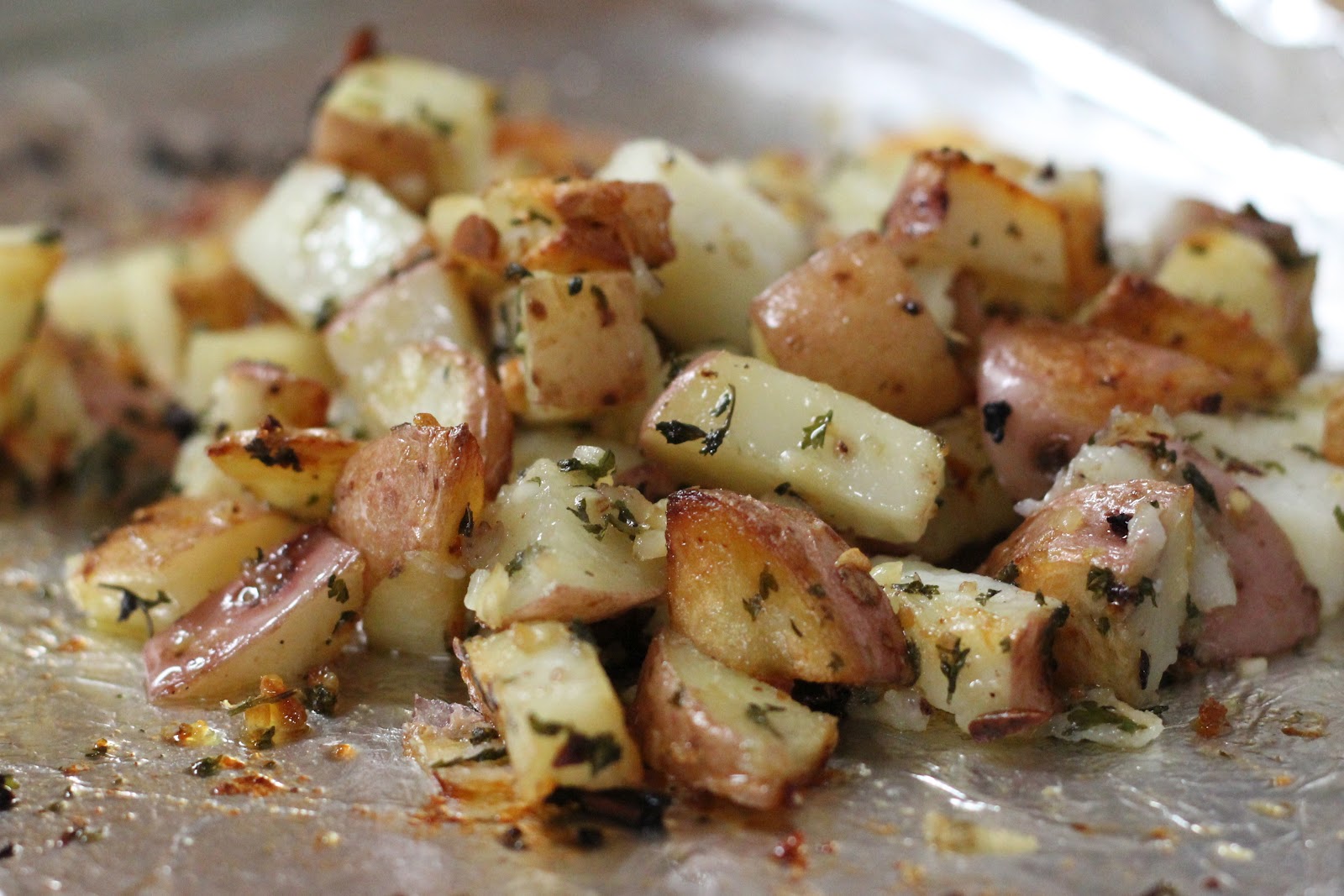 Baked Garlic and Parsley Potatoes