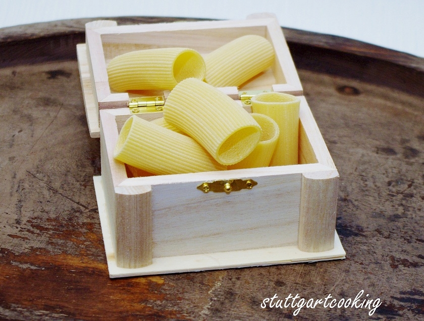 stuttgartcooking: Pasta gefüllt mit einer Hackfleisch-Füllung, in der ...