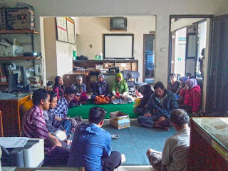 Pertemuan Rutin Pengelolaan Air Bersih Desa Ciburial