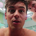 Tom Daley twerka su YouTube (e tenta di mostrare i suoi compagni che si cambiano)