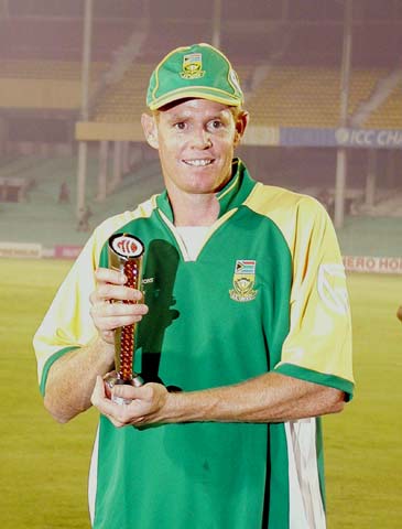 Scarlett Johansson Leaked: Shaun Pollock Pictures