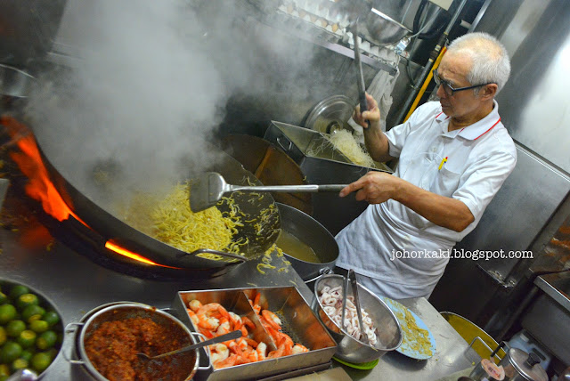 Tiong Bahru Yi Sheng Fried Hokkien Prawn Mee ABC Market Singapore 中峇鲁益生炒福建虾面 Tiong-Bahru-Yi-Sheng-Fried-Hokkien-Prawn-Mee-ABC-Market-Singapore-中峇鲁益生炒福建虾面
