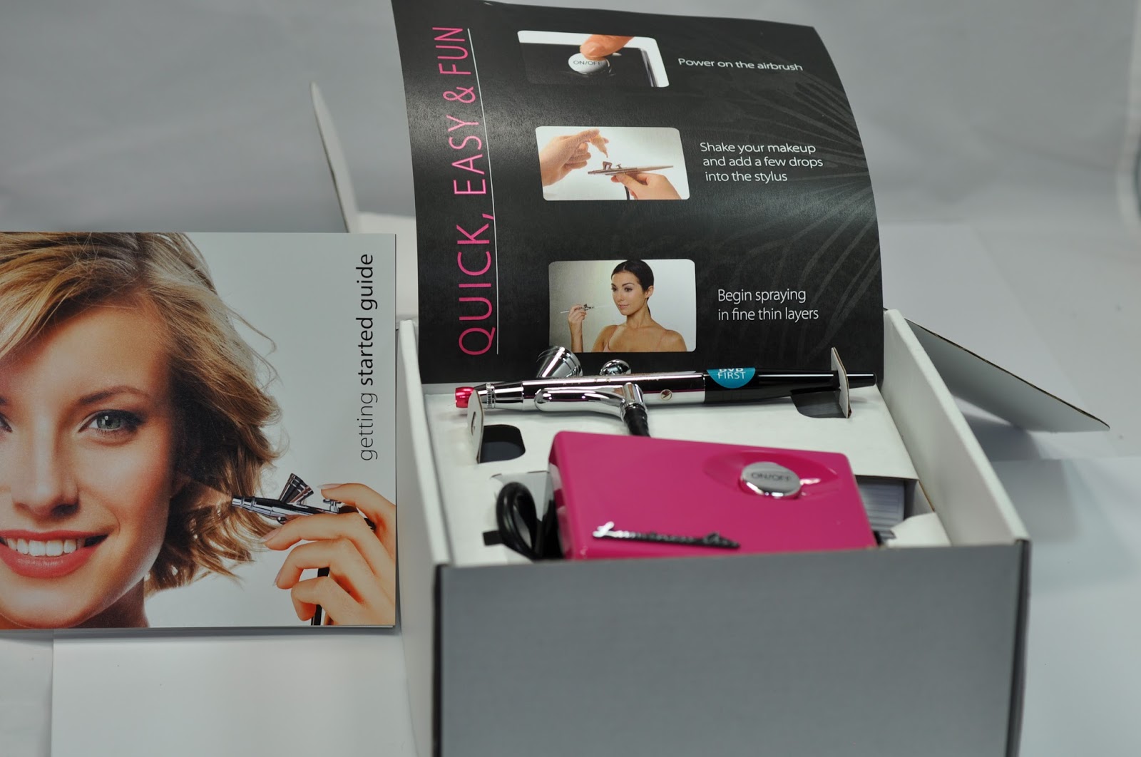 Cache-câble Hager KALLYSTA WK739T – Finition Titane, Doigt D'enjoliveur Pour Sortie De Câble