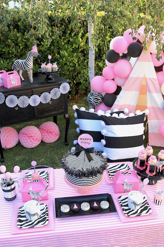 Pretty Pink Zebra themed birthday party! LAURA'S little PARTY
