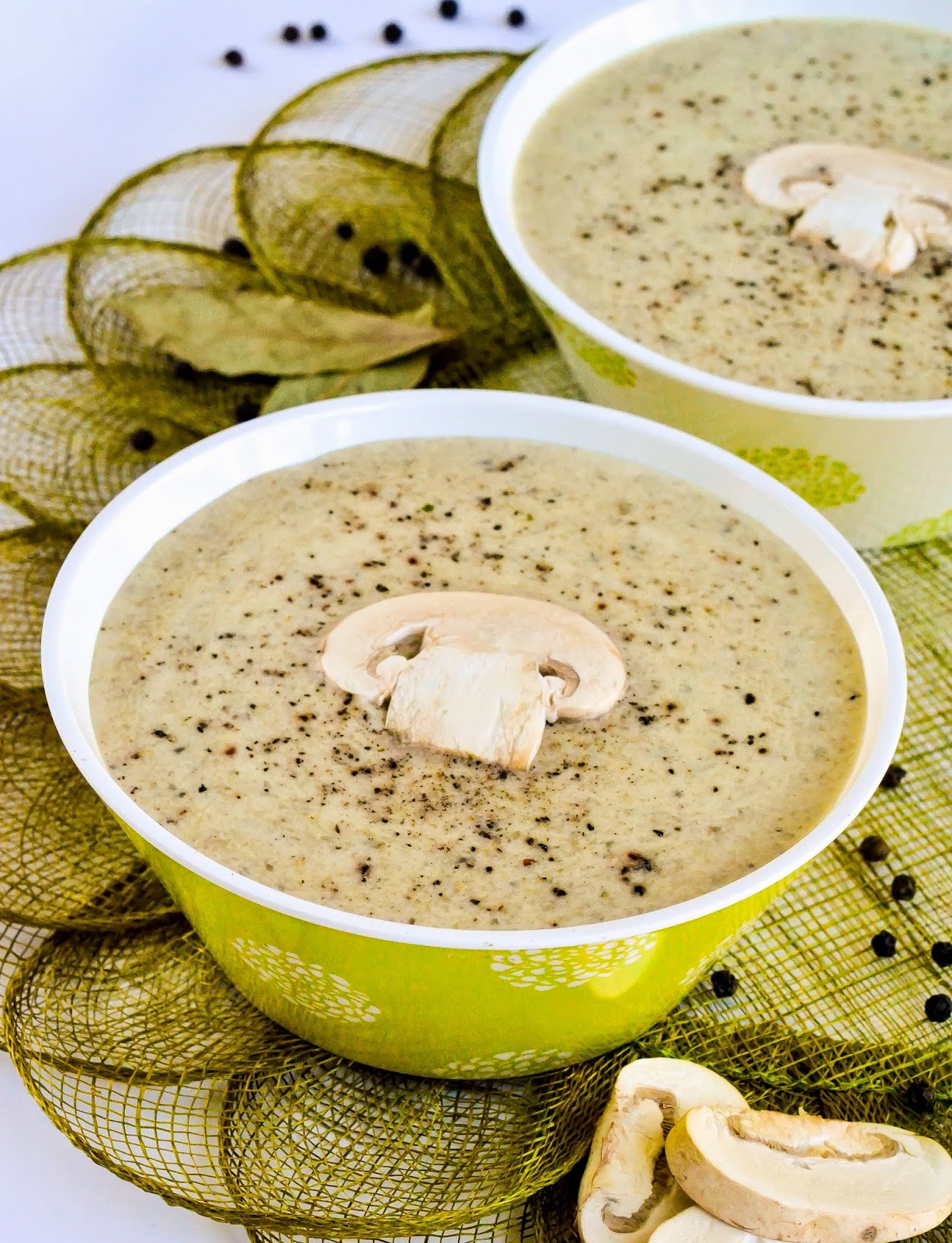 Sara's Kitchen Mushroom & Sour Cream Soup شوربة المشروم مع الكريمة الحامضة