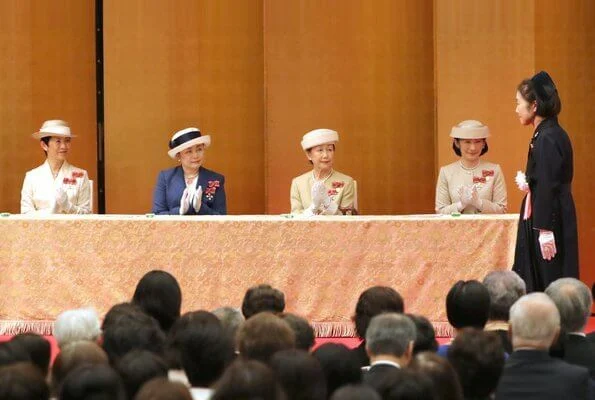 Empress Masako of Japan, Crown Princess Kiko, Princess Hanako, Princess Nobuko and Princess Hisako