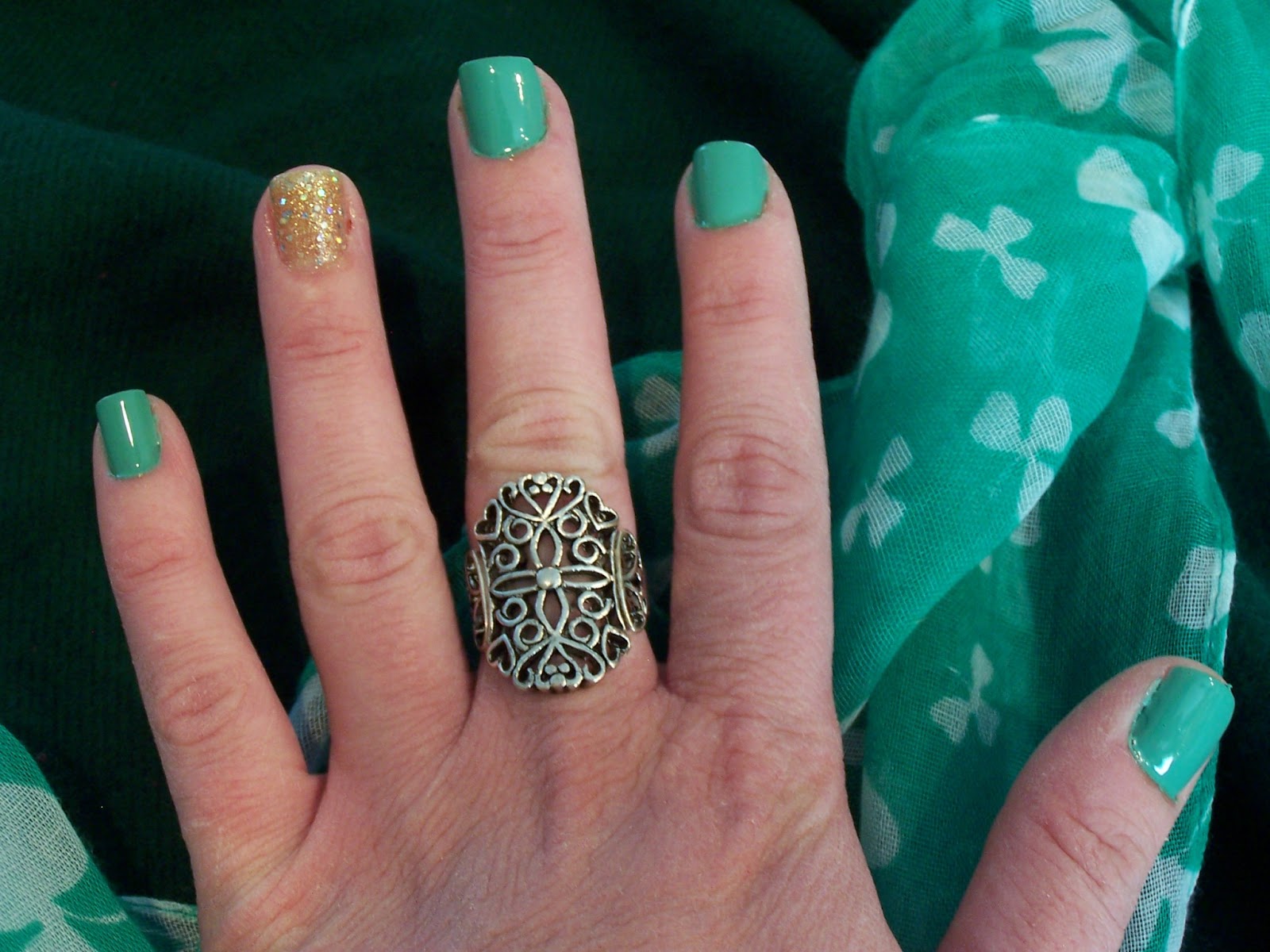 Into Lindsey's Life: Lucky Nails