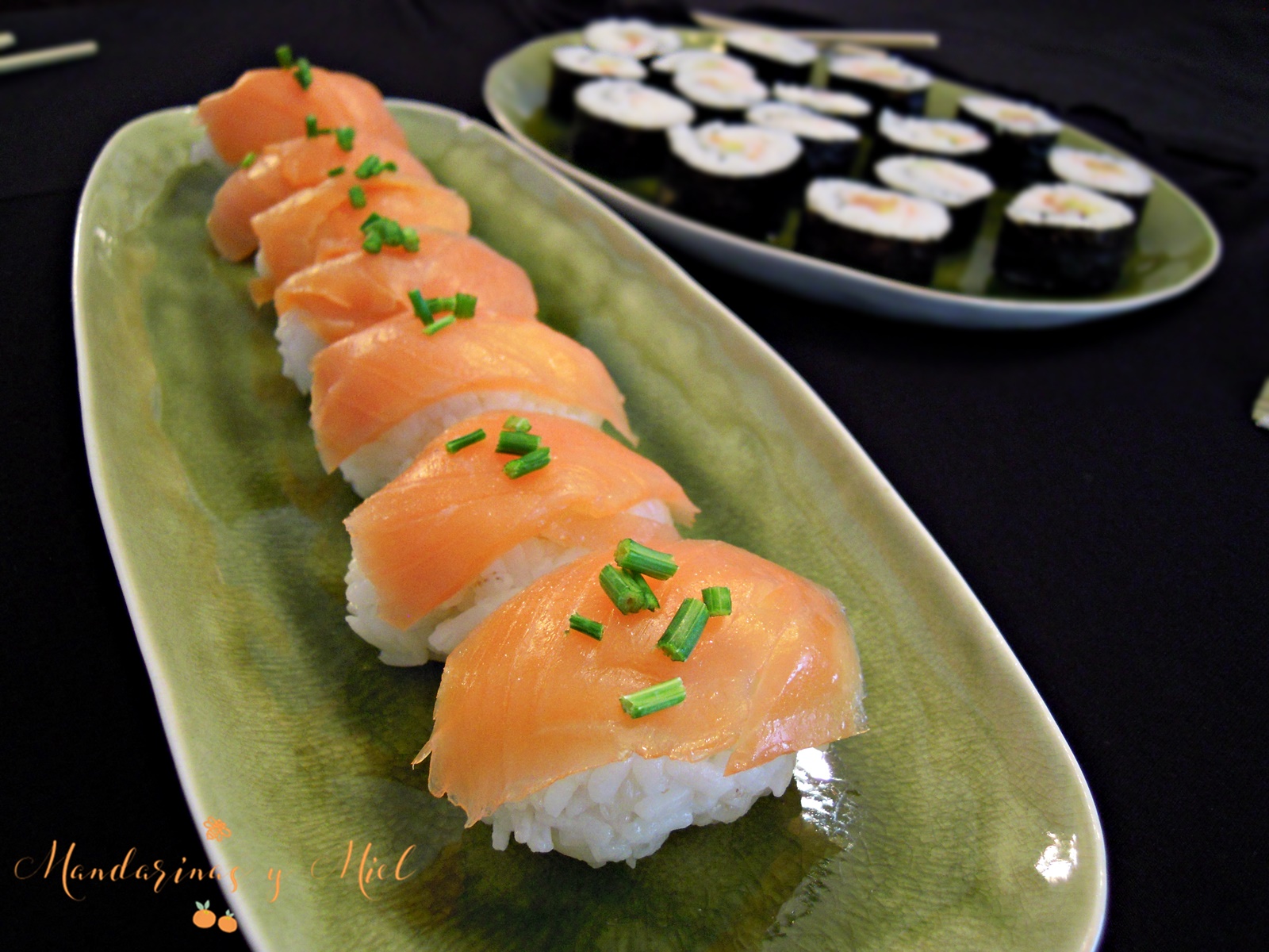 Sushi de salmón ahumado Mandarinas y miel