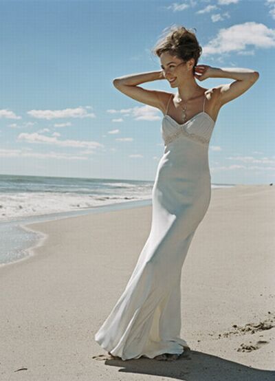 and manufacture of beach wedding dresses are beautiful and easy