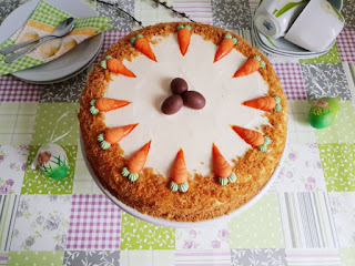 Tort cu morcovi - Carrot cake