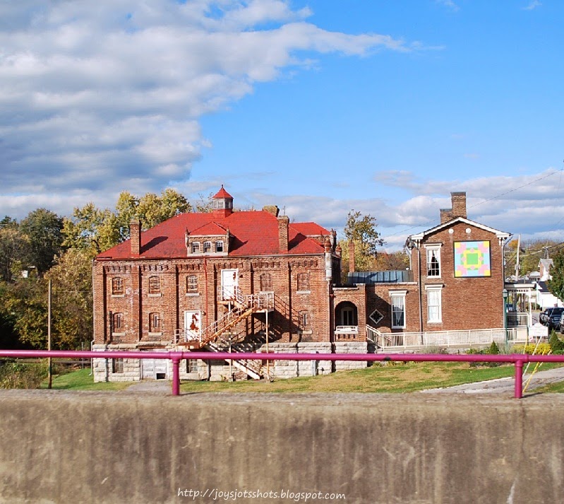 Joy's Jots, Shots & Whatnots Touring Downtown KY