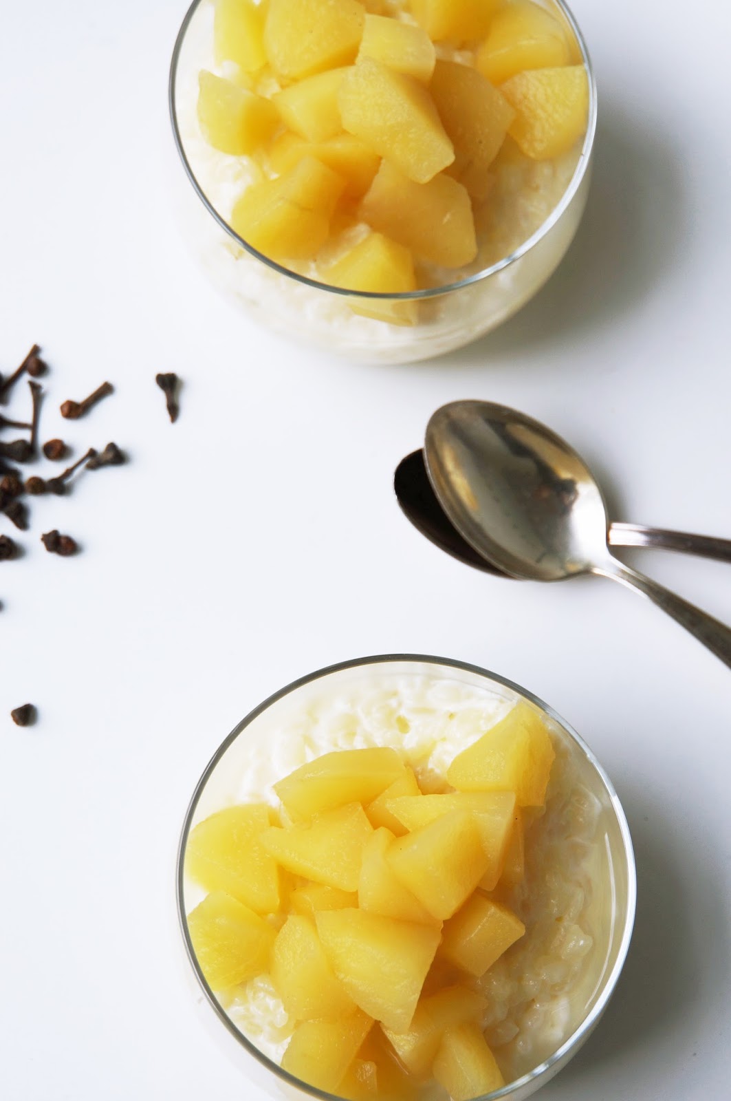 Zimtblüten-Milchreis mit Apfel-Vanille-Kompott