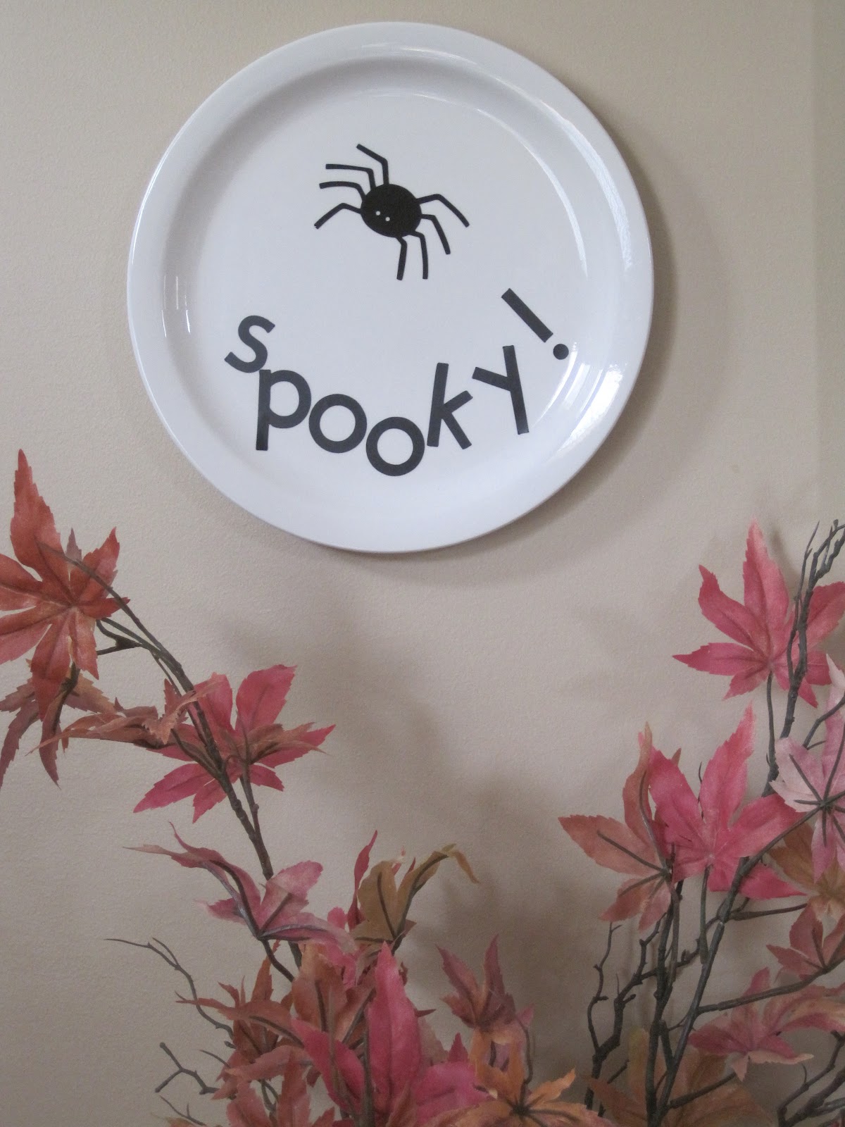 decorated-chaos-diy-halloween-plates