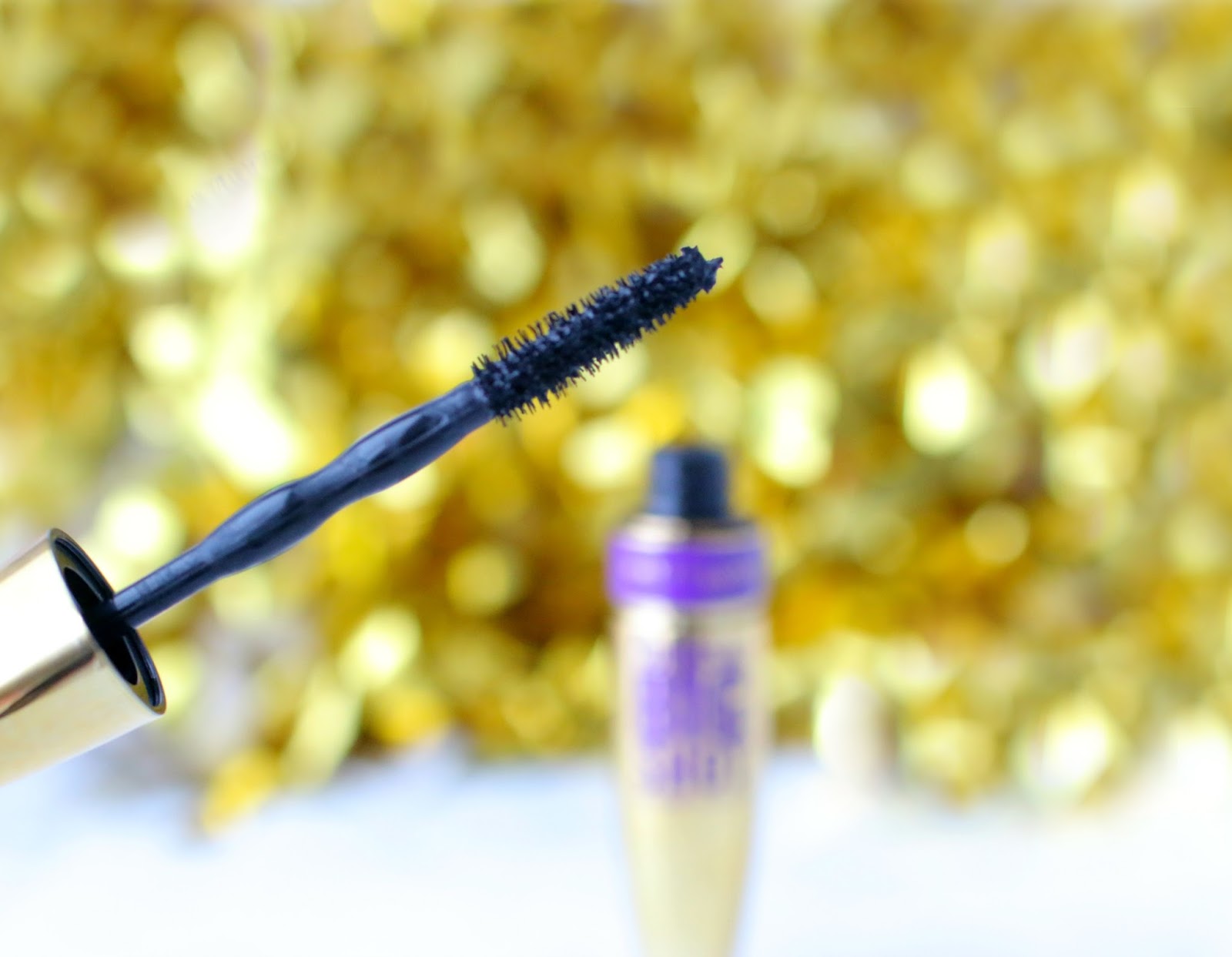 Elle Sees|| Beauty Blogger in Atlanta: First Look: Maybelline's Colossal Mascara