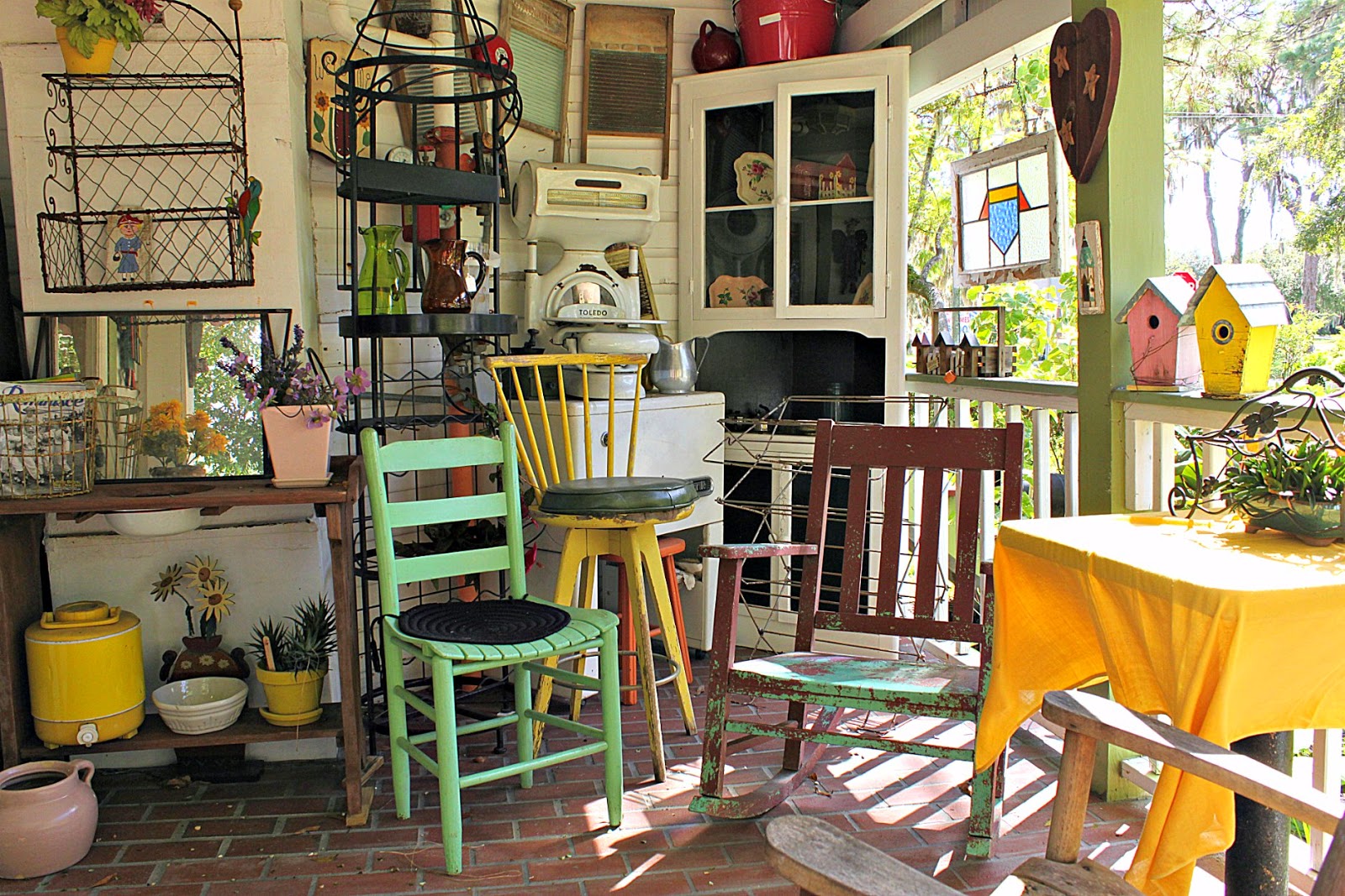 MadSnapper Charms of Leffingwell Porches