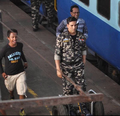 Akshay Kumar on the Sets of Holiday in military look