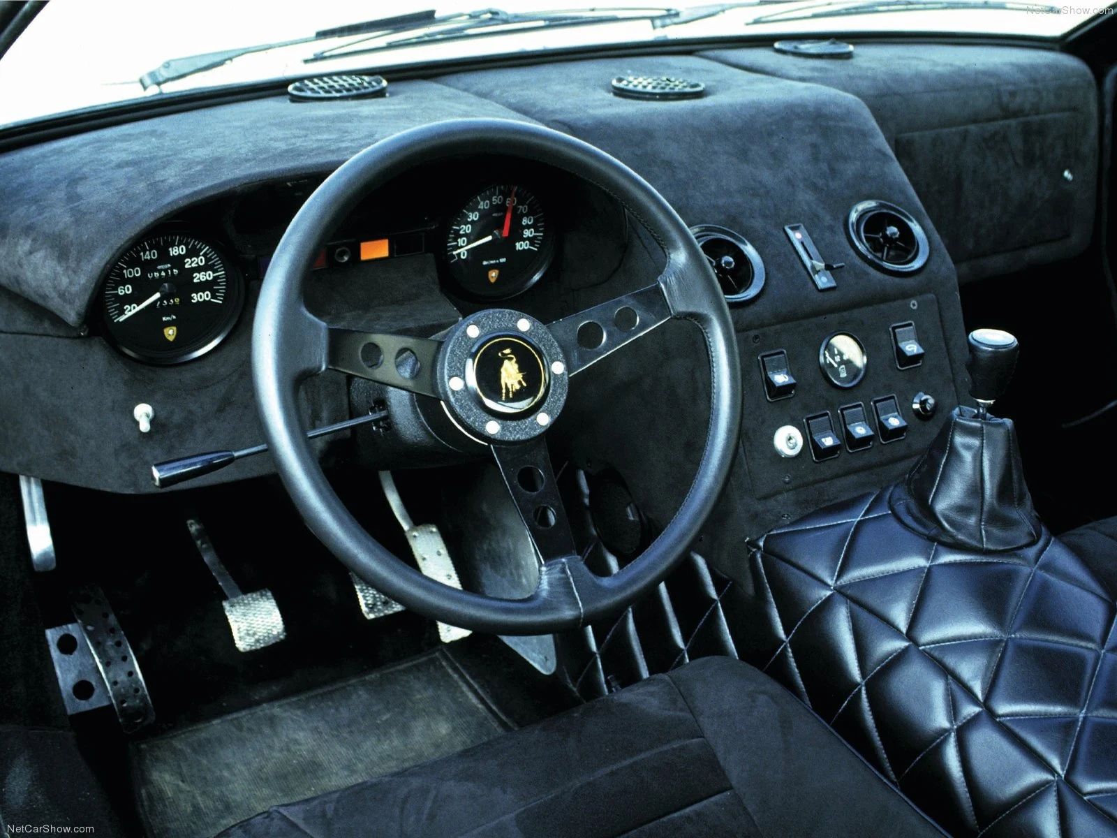 Hình ảnh siêu xe Lamborghini 400 GT 1966 & nội ngoại thất