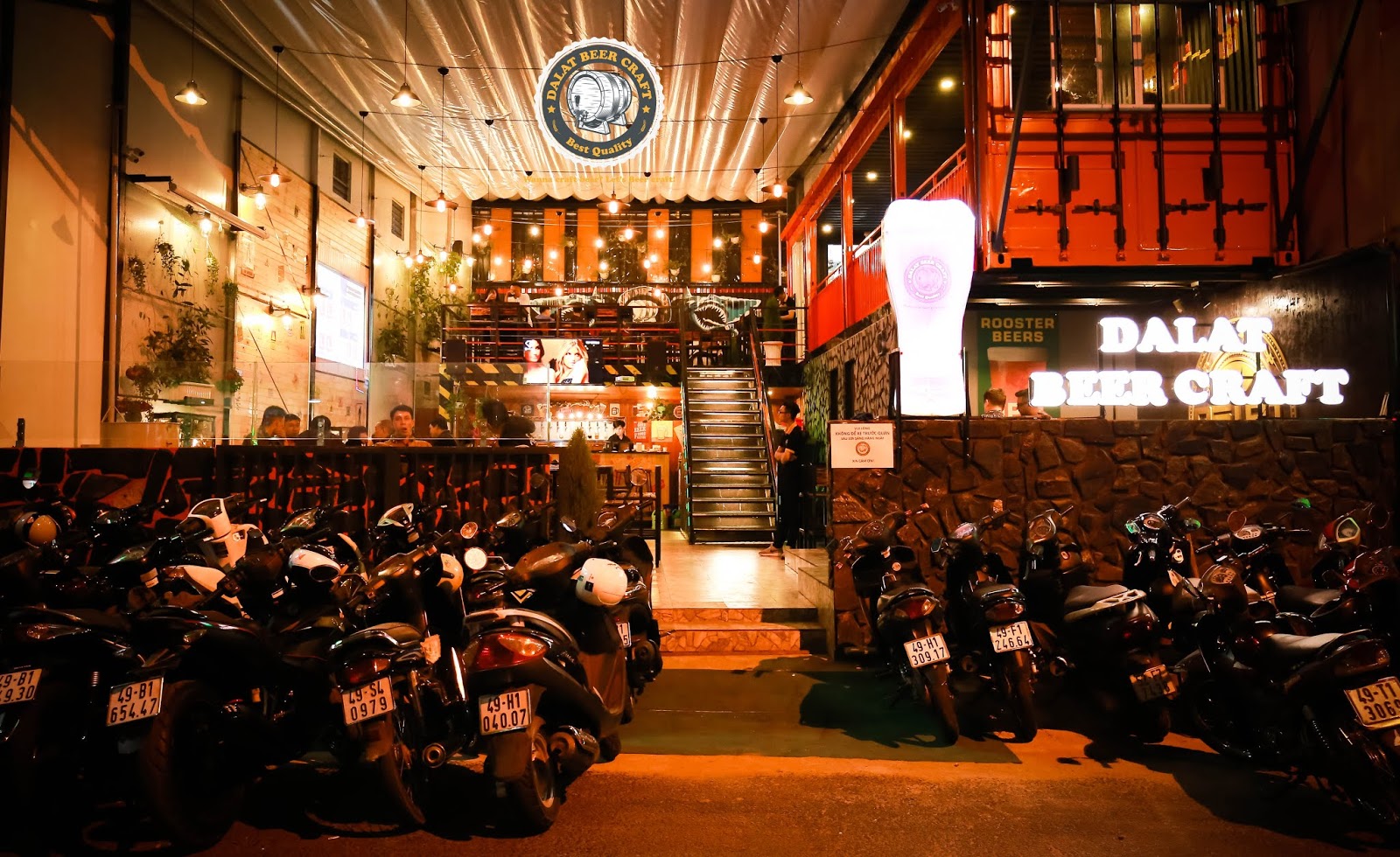 Xuất hiện quán Beer Craft đầu tiên Đà Lạt kèm món cá Tầm đặc sản 'níu