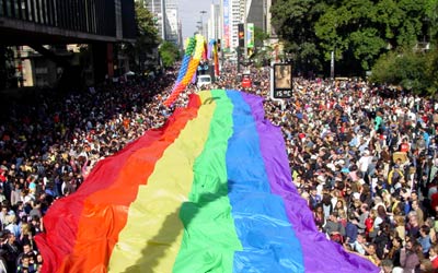 [Slika: 28+06+dia+orgulho+gay.jpg]
