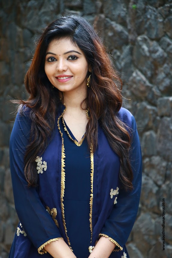 Athulya Ravi photos at Mannar Vagaiyara audio launch