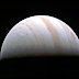 Juno sopravvive al suo primo sorvolo operativo di Giove