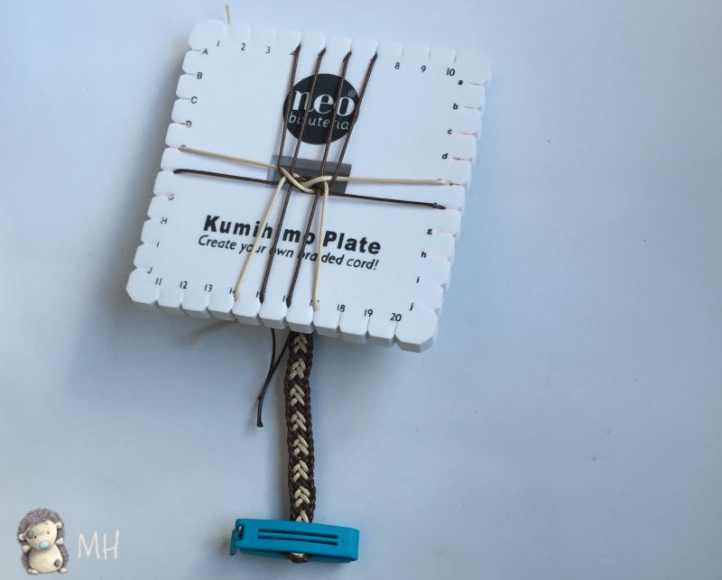 Pulseras kumihimo con puntas de flecha y corazones