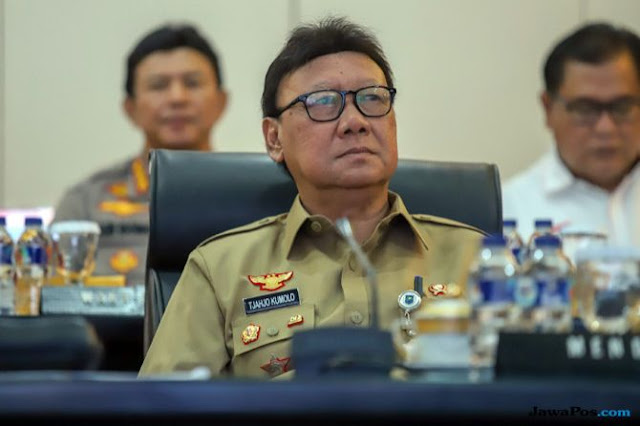 Tjahjo Kumolo Melawan: Yang Bisa Berhentikan Saya Hanya Presiden!