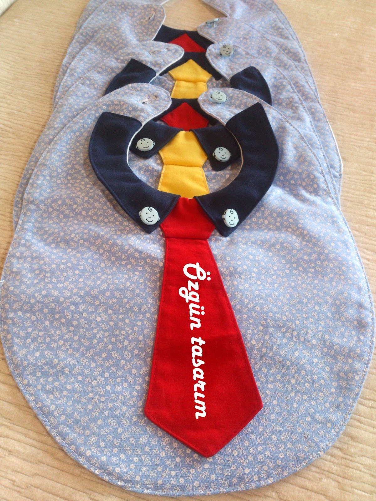 Özgün tasarım Kravatlı Bebek Önlüğü