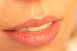 cara agar bibir sexy, tips biar bibir merah merona tanpa operasi