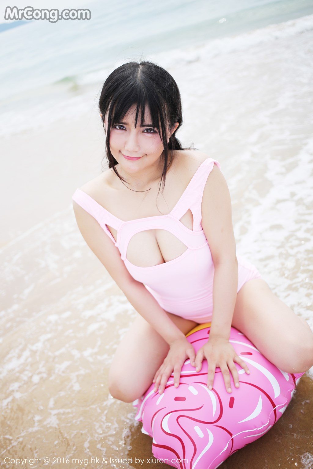 MyGirl Vol. 230: Model Cui Guai Yi (崔 乖 艺) (55 photos)