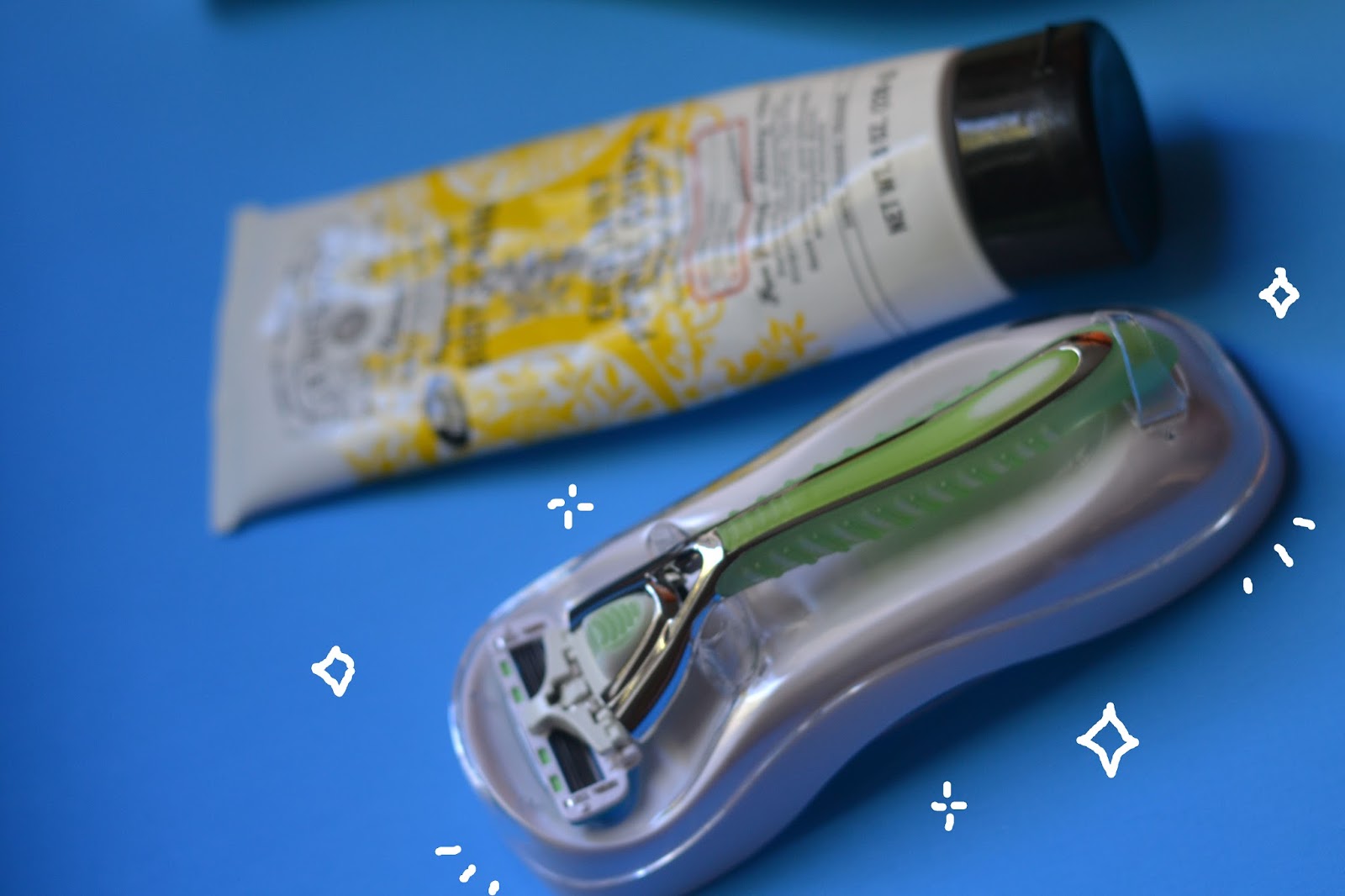 Dorco Razors Review / the dragonfruit diaries