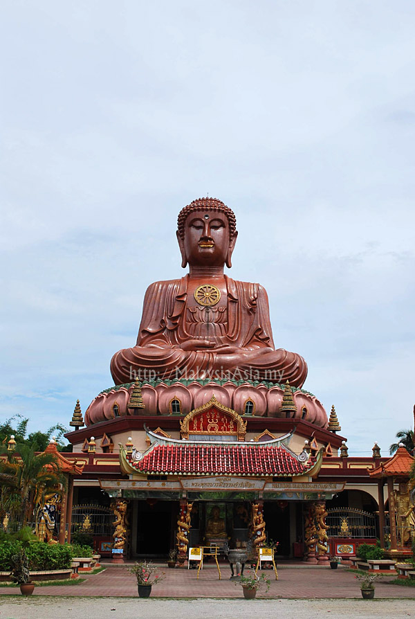 Kelantan Sitting Buddha Statue