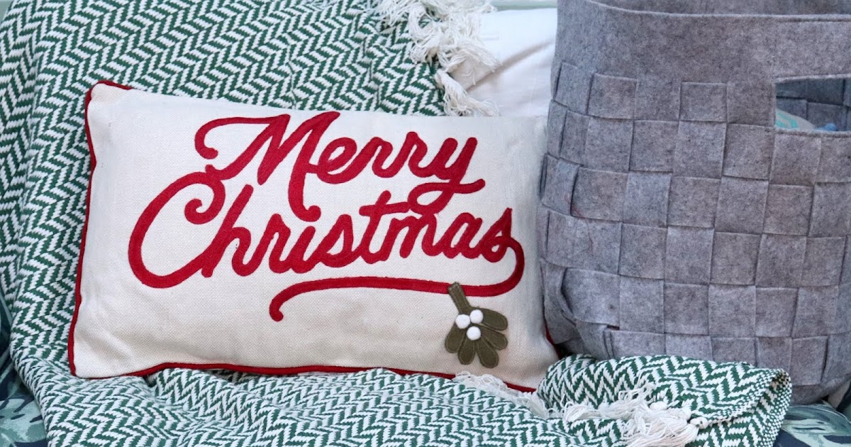 Hallmark Signature Holiday Bottle Gift Bag White Puff