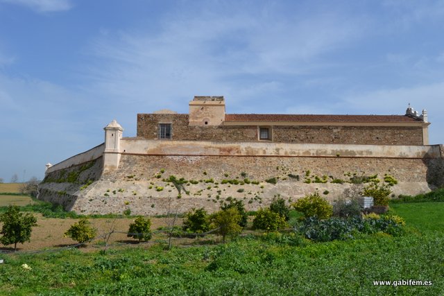 NO SOLO SENDERISMO Fortificación Abaluartada de Olivenza (Badajoz)