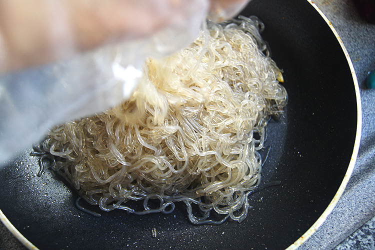 japchae-dangmyun-sweet-potato-noodles