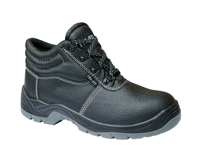 MMG Group R139.00 Safety Boots, www.mmggroup.co.za Sale now on.