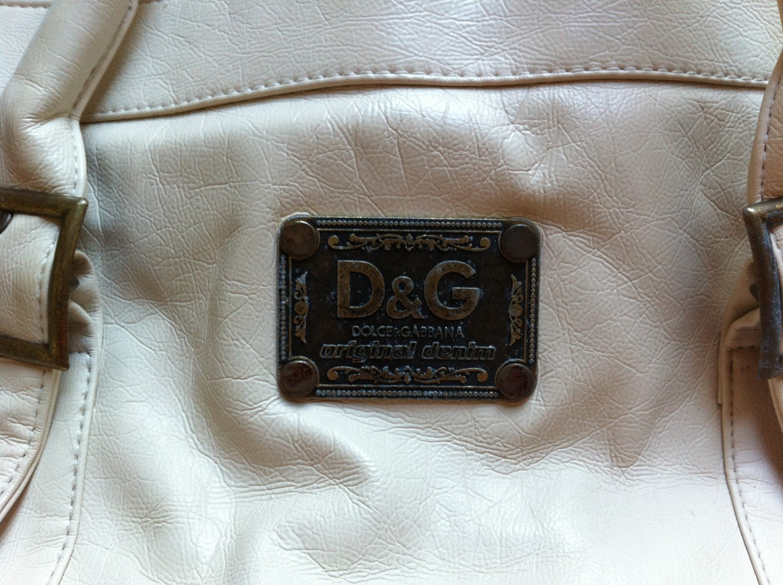 AZIM WIGAN (UK) PRE LOVED LOVELY D&G HANDBAG bag D&G
